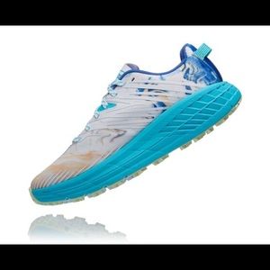 New with Box HOKA SPEEDGOAT 4 size 9.5